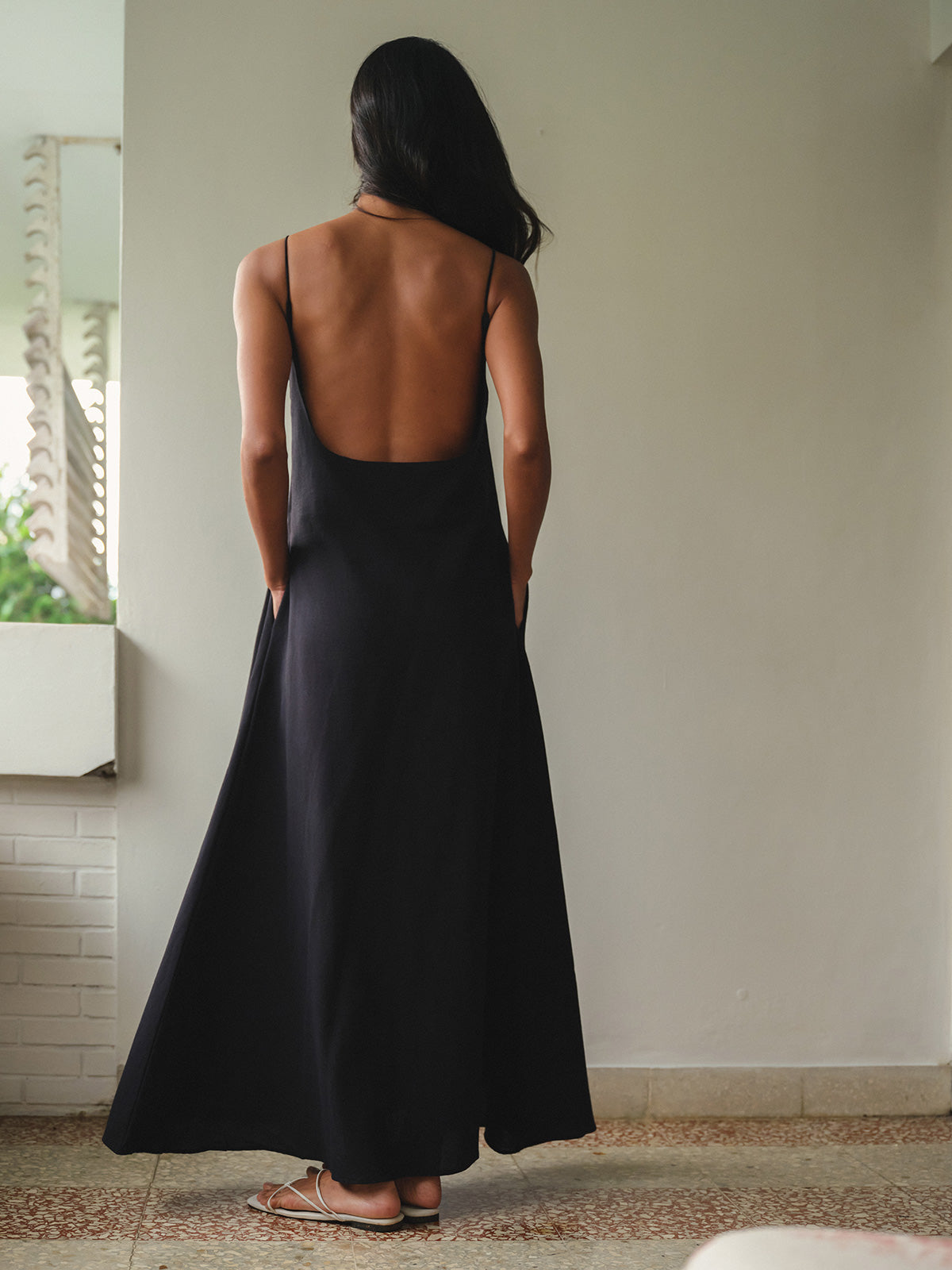 SAYA - MAE - ROUNDED SQUARE NECK MAXI DRESS