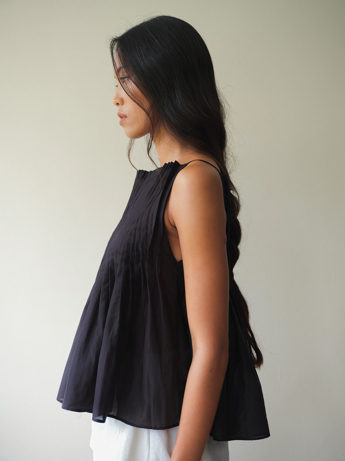 SAYA - SENNA - PLEATED SHEER TOP