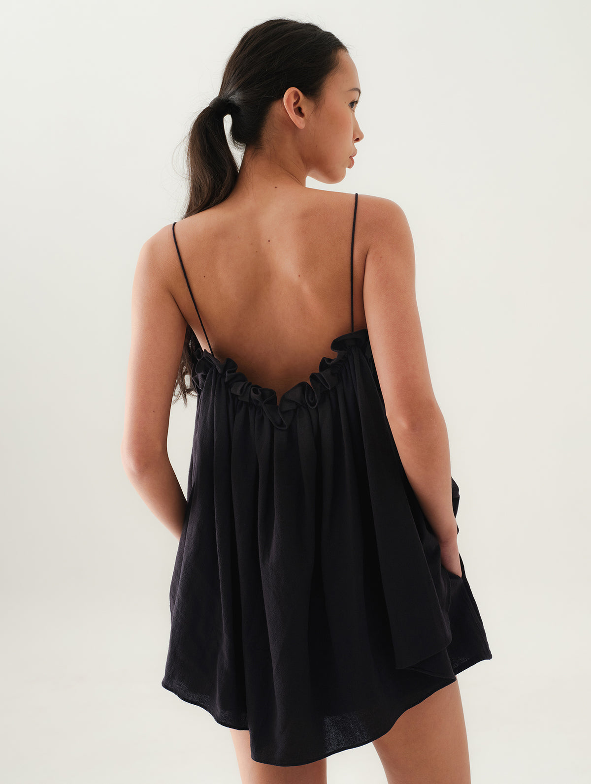 SAYA - MARA - RUFFLED TOP