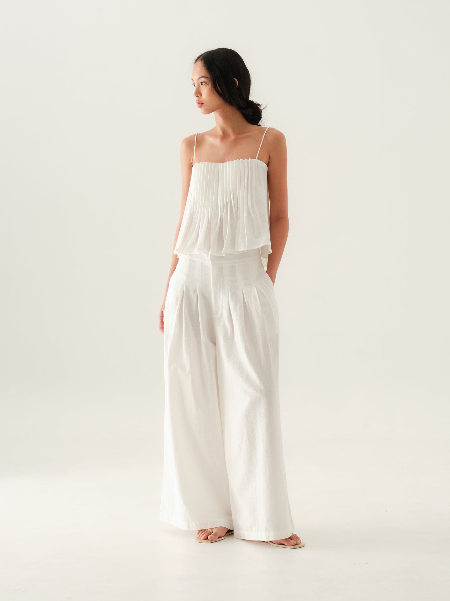 SAYA - BECCA - PLEATED TOP