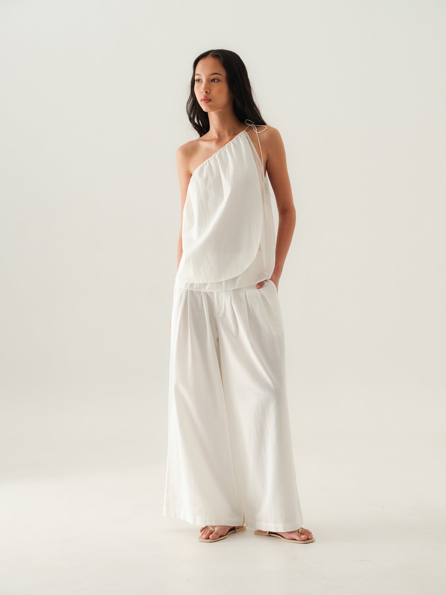 SAYA - KAI - ONE SHOULDER TOP