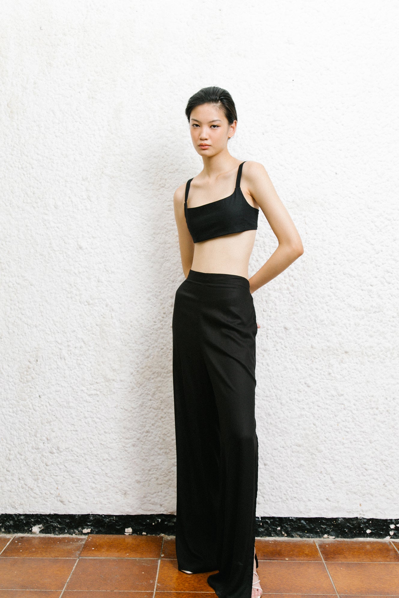 SAYA - DEBBY - HIGH SLIT PANTS